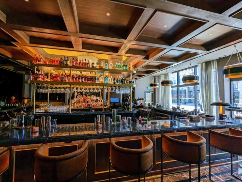 knowledge-bar-north-interior-hotel-covington-500x376